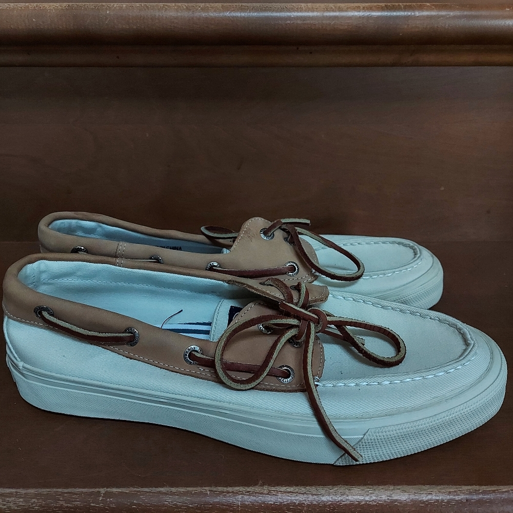 Sperry Topsider canvas and leather deck shoes Size 8.5 white and Tan